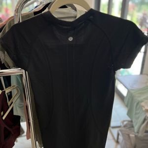 Lululemon Run Swiftly Tech Size 4 Classic black